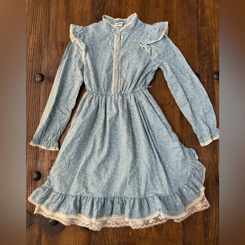 Miss Nannette Sz 8 Blue Floral kids Dress, Lace Trim Cottagecore - Picture 1 of 10